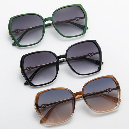 Women's European And American UV Resistant Large Frame Sunglasses