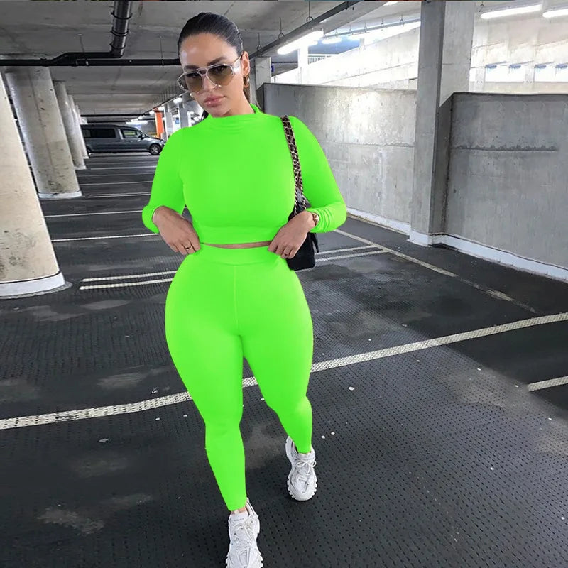 2021 New arrivals 18 color fashion casual sports fitness  crop top yoga two piece set women sportswear fitness other sportswear