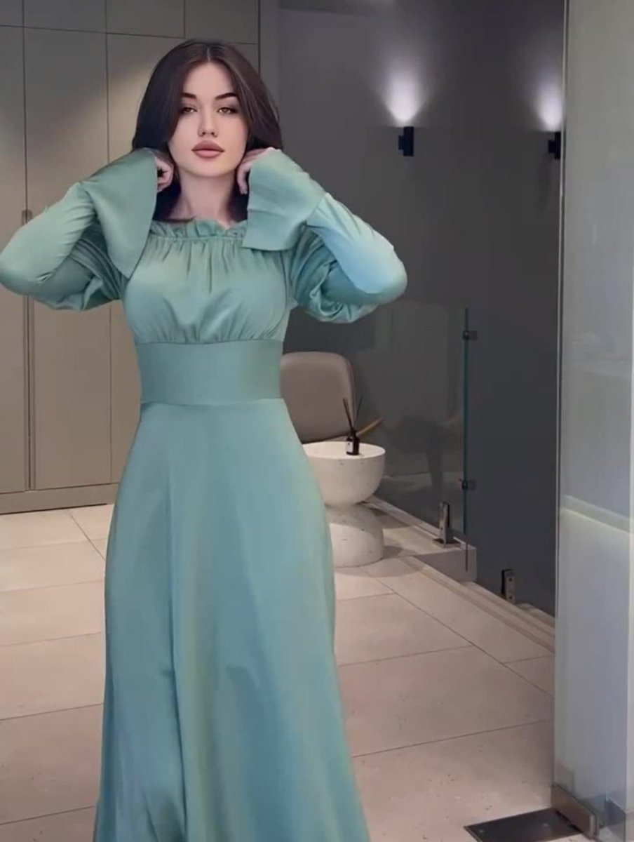 Bubble Collar Wooden Ear Waist Tight Solid Color Long Sleeve Dress